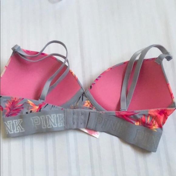 LAST 1!! New VS Pink Wireless Push Up Bra - Picture 6 of 8